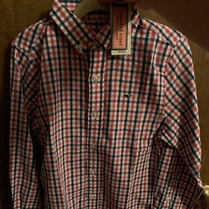 Vineyard vines boys button up, size 7